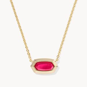 Kendra Scott Elisa Bezel Gold Short Pendant Necklace In Carmine Red Illusion